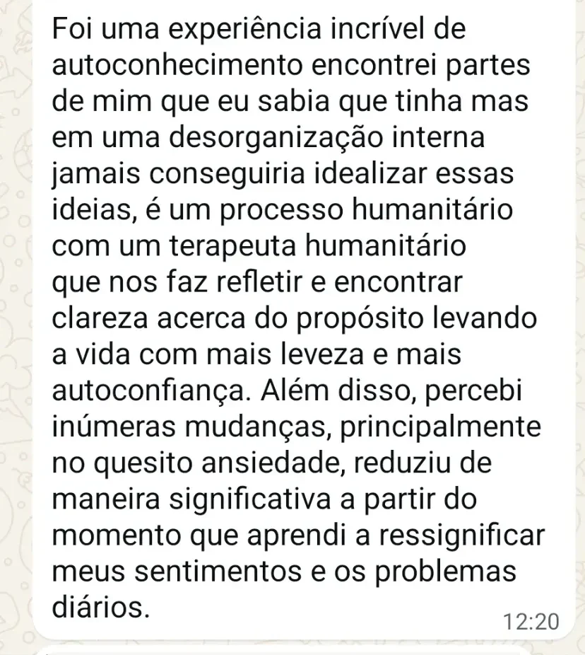 Mensagem de paciente descrevendo a terapia como uma experiência de autoconhecimento
